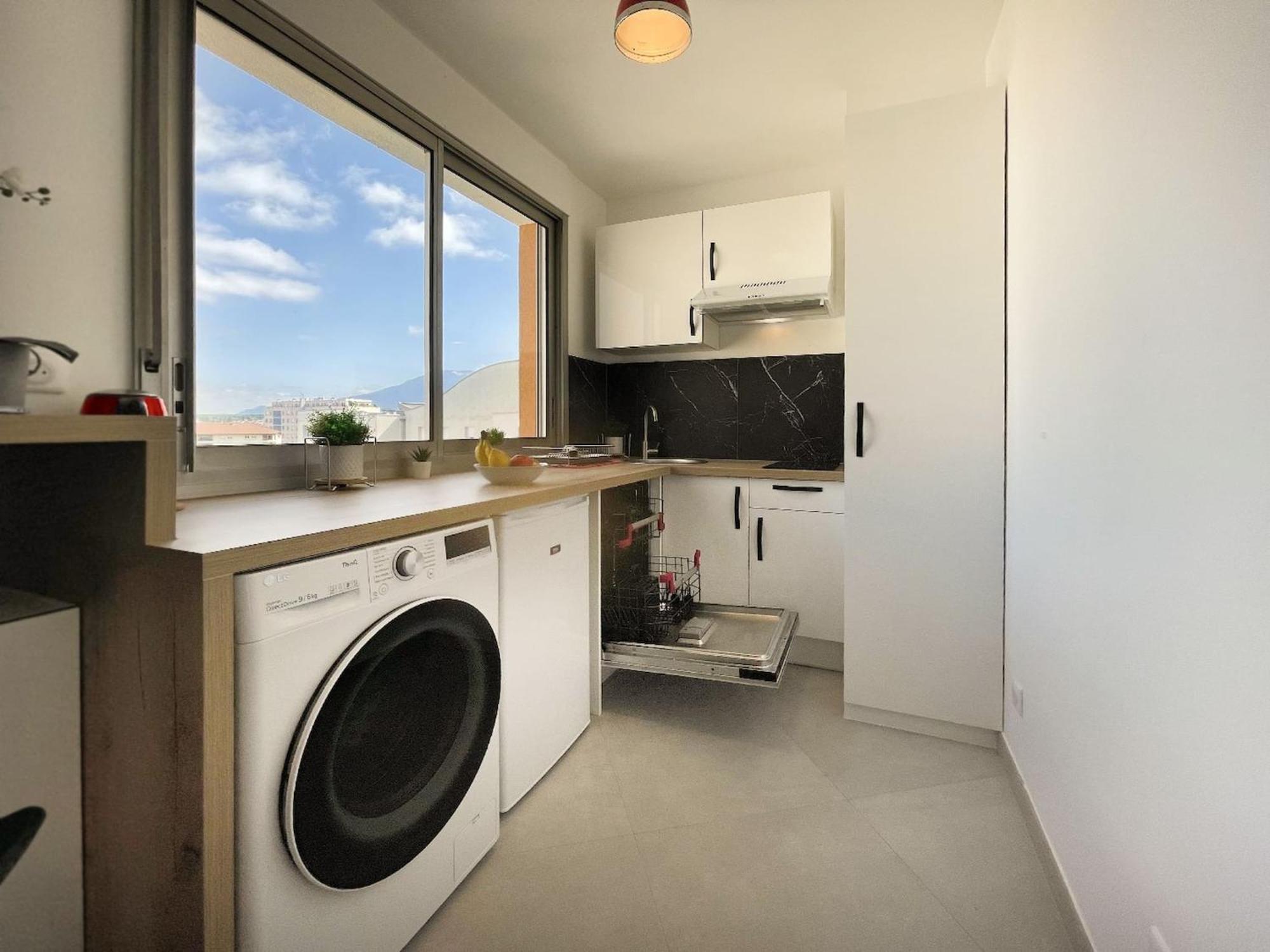 Homey Superchill - Appartement Moderne Et Tout Equipe - Netflix Et Wifi Inclus - Situe En Hyper-Centre - Proche Geneve Аннмасс Екстер'єр фото